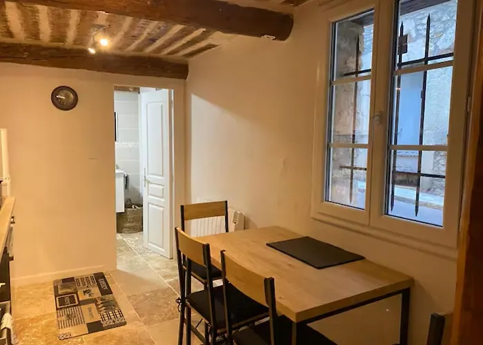 Charmante Petite Maison *